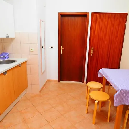 Viski Cvit Apartamento Rukavac (Vis)